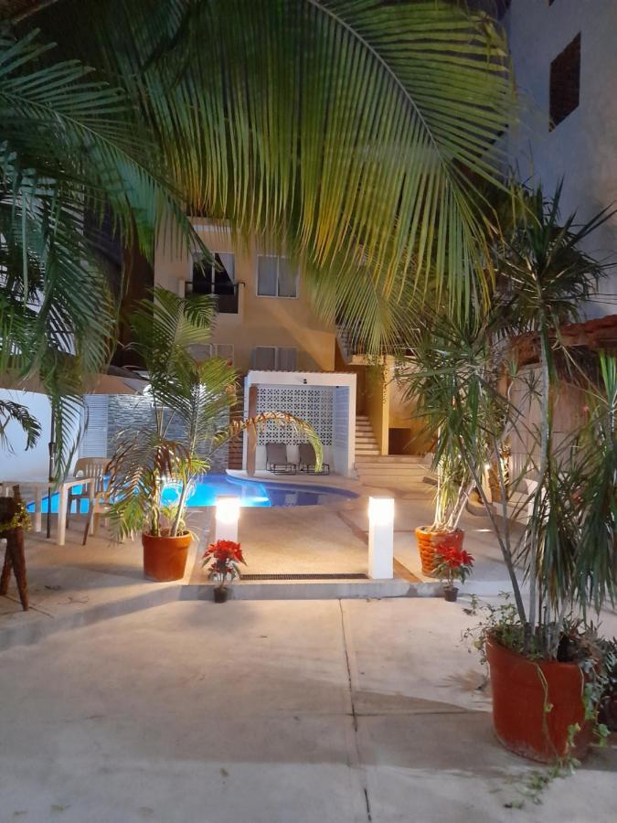 פוארטו אסקונדידו Brisamar Guesthouse מראה חיצוני תמונה