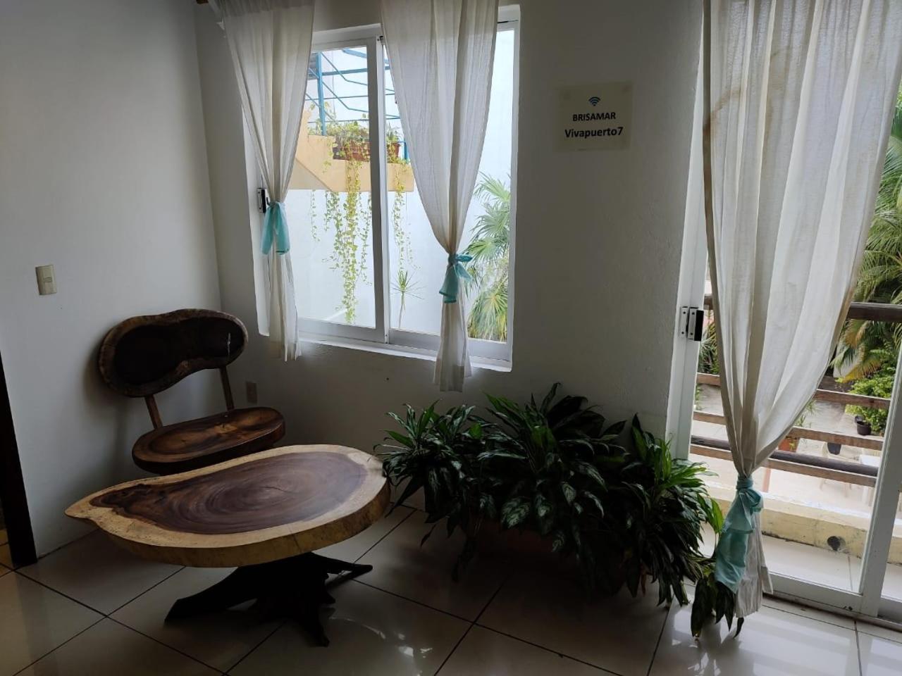 פוארטו אסקונדידו Brisamar Guesthouse מראה חיצוני תמונה