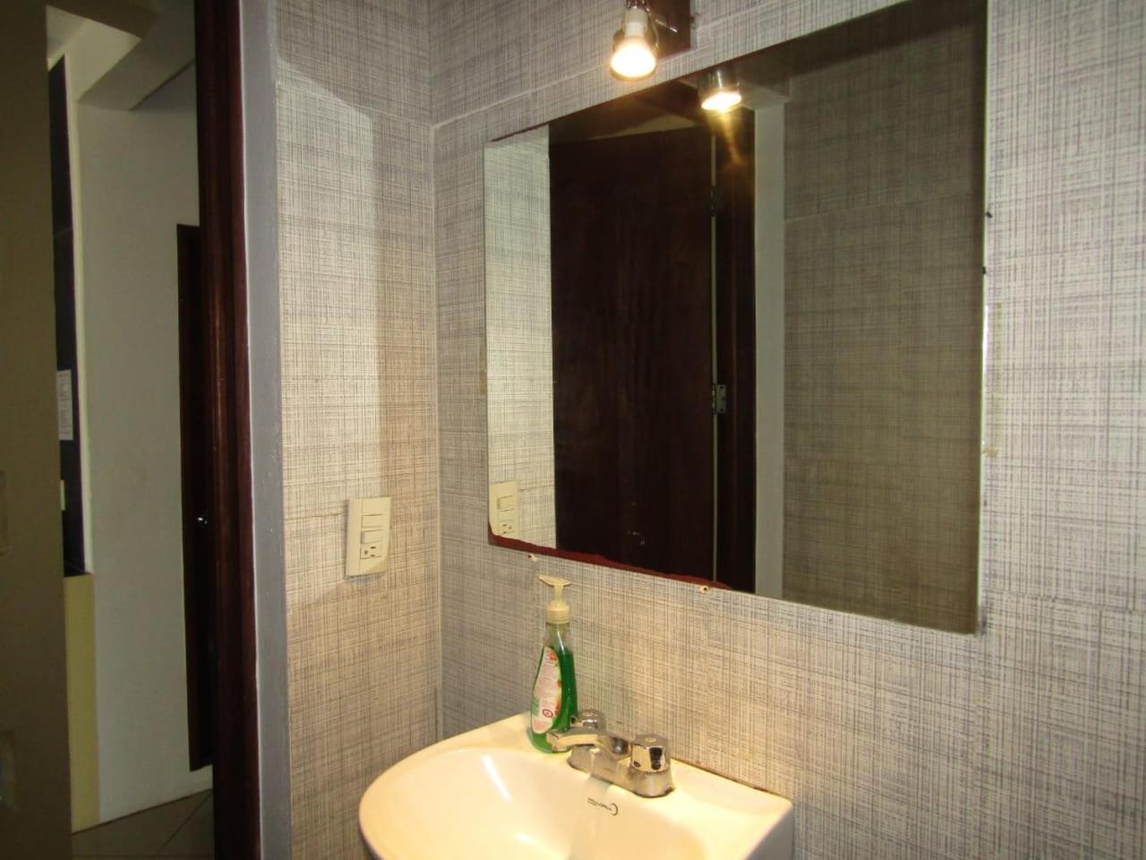 פוארטו אסקונדידו Brisamar Guesthouse מראה חיצוני תמונה