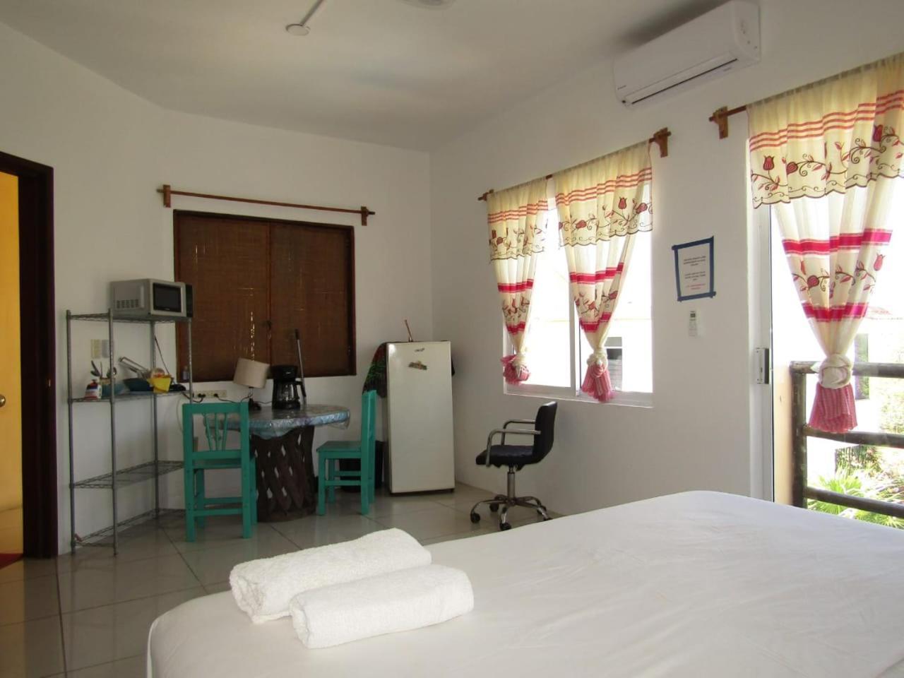 פוארטו אסקונדידו Brisamar Guesthouse מראה חיצוני תמונה