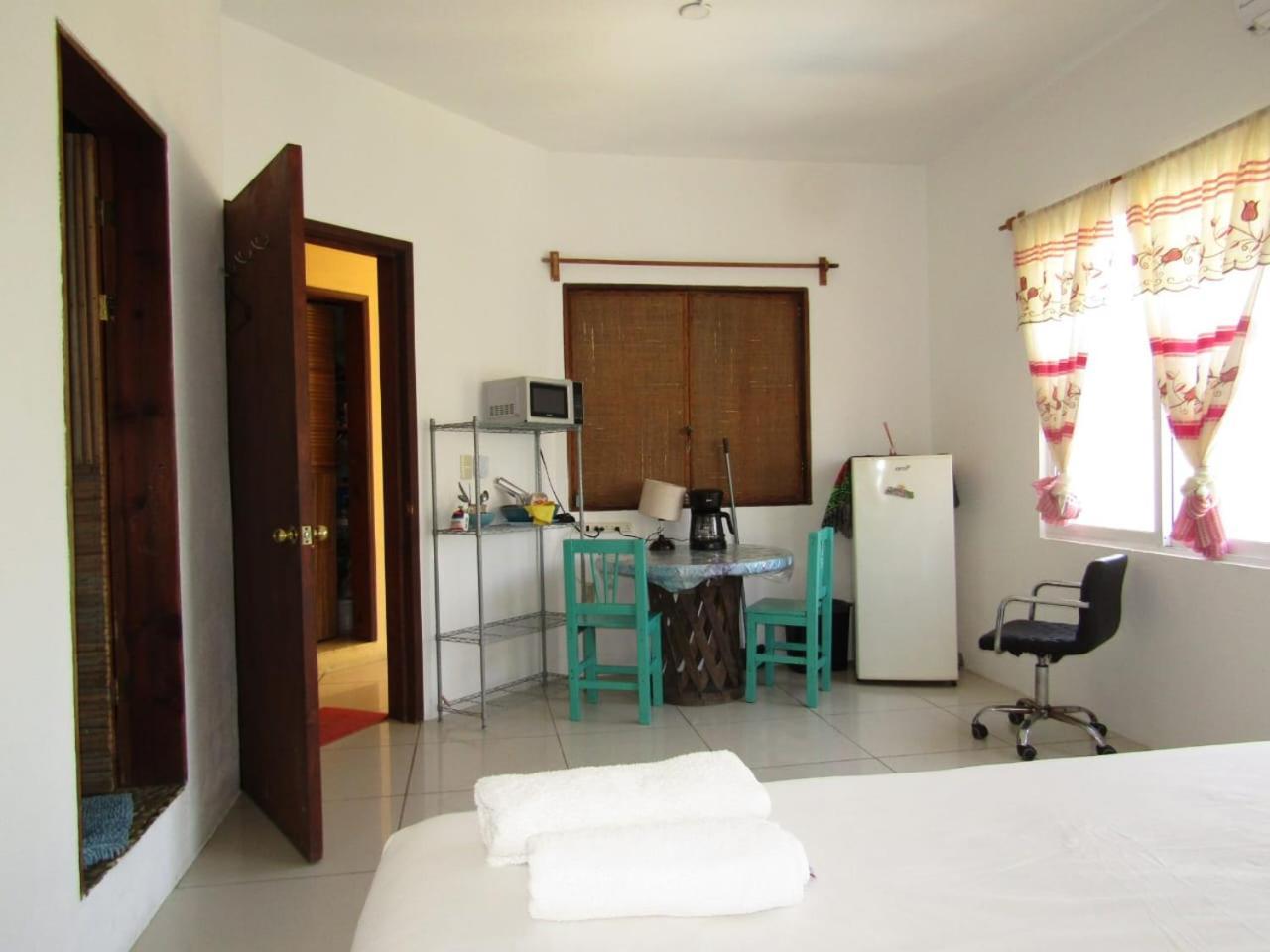 פוארטו אסקונדידו Brisamar Guesthouse מראה חיצוני תמונה