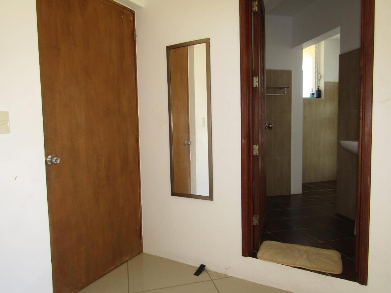 פוארטו אסקונדידו Brisamar Guesthouse מראה חיצוני תמונה